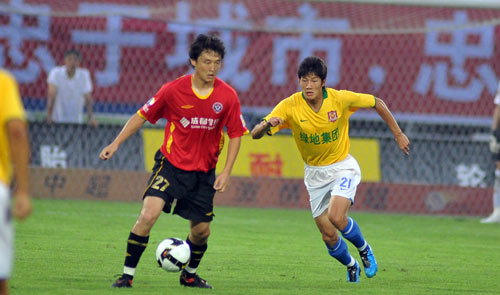 费迪南德：见到巴乔让我非常激动，那仿佛让我回到了童年时代（费迪南德：与巴乔相见激动万分，恍若重返童年）