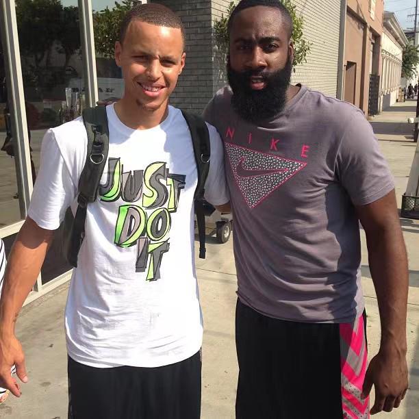 皇家社会继续黑马表现（皇家社会延续黑马势头）