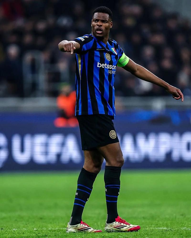 作为意大利人最想念祖国的什么东西？马雷斯卡：吃的