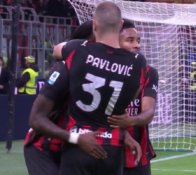 前埃及队队友：利物浦的问题不在于萨拉赫，而在于整个球队（前埃及队友：利物浦的问题源于整体，而非萨拉赫个人）