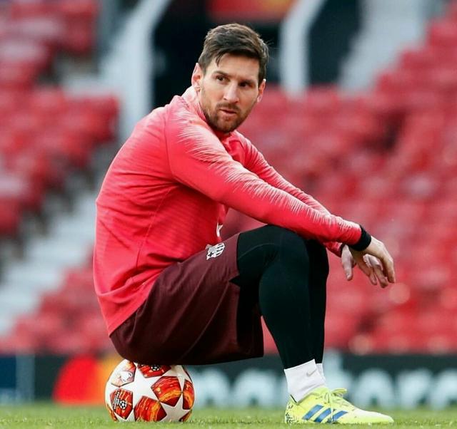 马卡：巴尔韦德和裤袜赛后都出现身体不适，皇马将安排检查（马卡报：巴尔韦德与库尔图瓦赛后均感不适，皇马将安排体检）