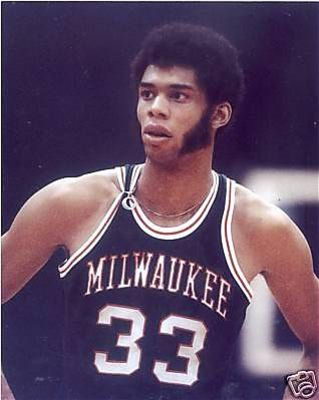 库普梅纳斯：我们想拿意杯冠军，但接下来要专注踢那不勒斯（库普梅纳斯：目标意杯夺冠，当下专注对阵那不勒斯）