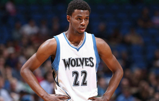 NBA杯八强对阵出炉，雷霆&魔术领衔东西部（NBA杯八强揭晓：雷霆与魔术领跑东西部）