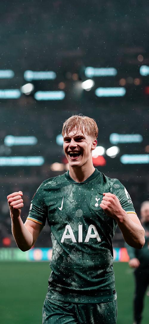 中超：上海申花主场2-0击败沧州雄狮（中超：上海申花主场2比0完胜沧州雄狮）