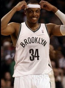 2025中超射手榜：法比奥金靴，卡扎和莱昂纳多分列二三名（2025中超射手榜出炉：法比奥加冕金靴，卡扎、莱昂纳多分居二三位）