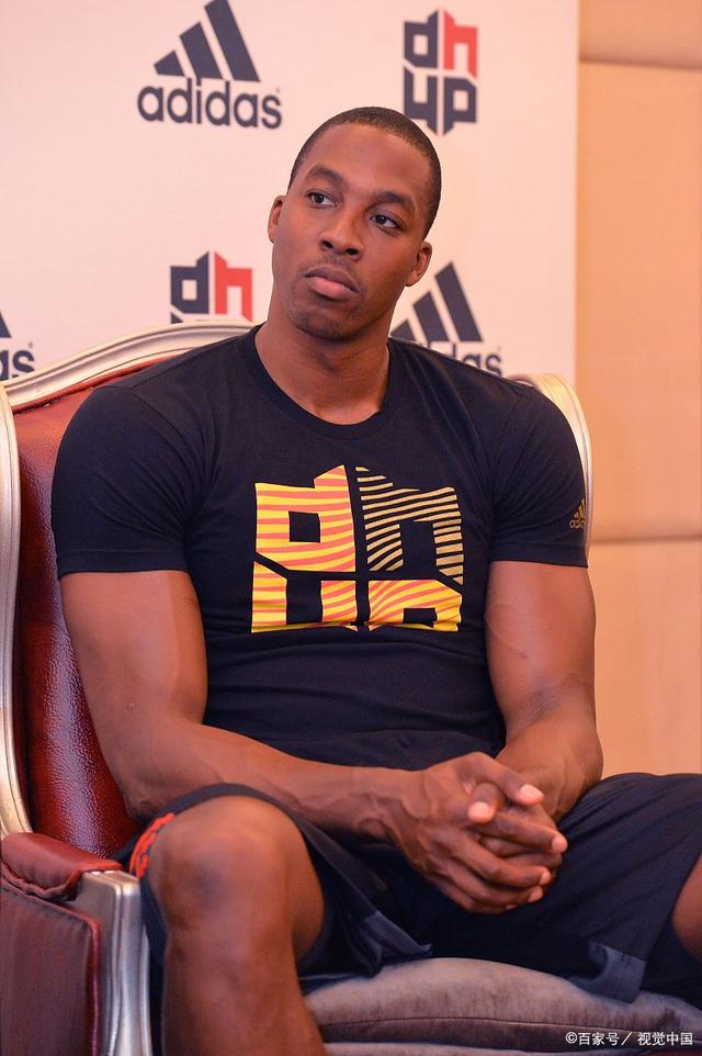 半场战报：巴西国际1-0桑托斯，帕特里克破门（半场快讯：巴西国际1-0领先桑托斯，帕特里克建功）