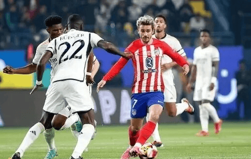 半场战报：国安2-0亚泰，塞尔吉尼奥破旧主，法比奥点射